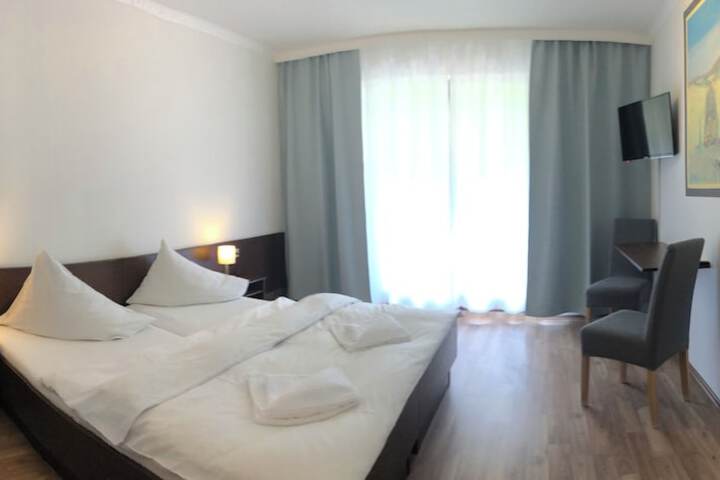 Room 6 of 60