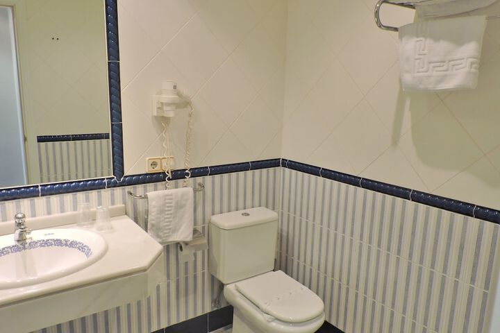 Room 29 of 48