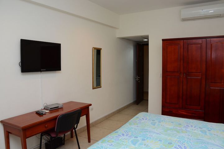 Room 19 of 37