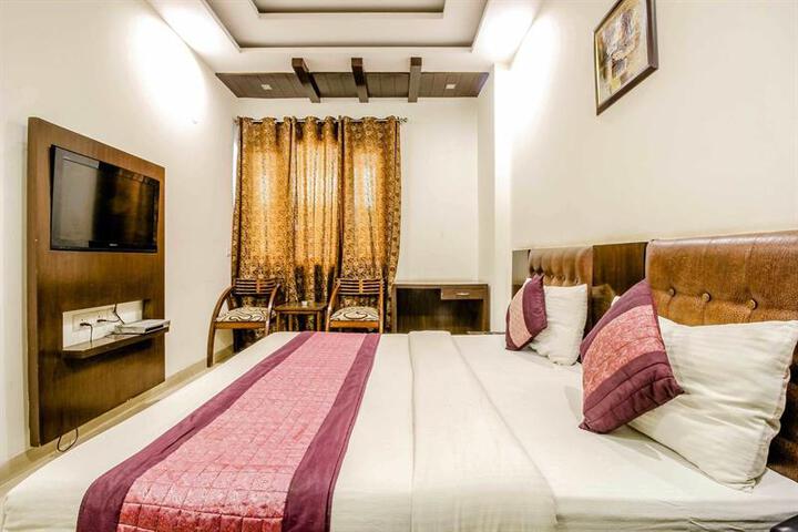 HOTEL SMART VILLA I BY ROYAL COLLECTION