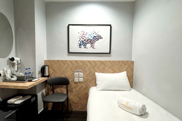 Room 36 of 61