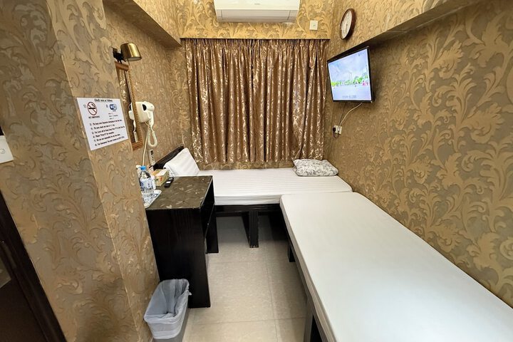 Room 35 of 139