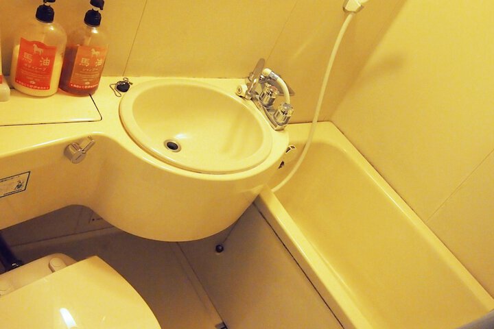 Room 15 of 61