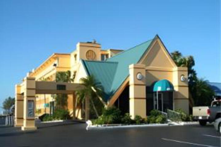 Hotel 18 of 41