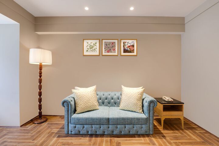 Room 16 of 40