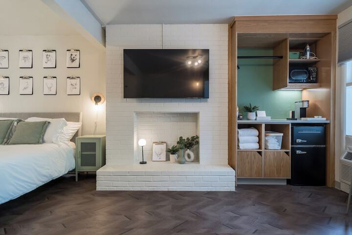 Room 7 of 20
