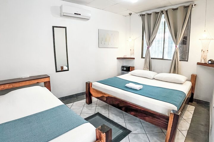 Room 12 of 48