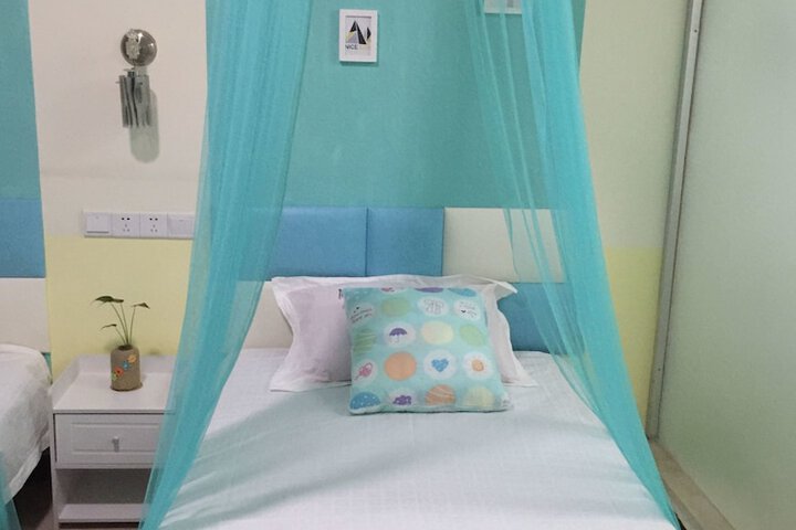 Room 16 of 21