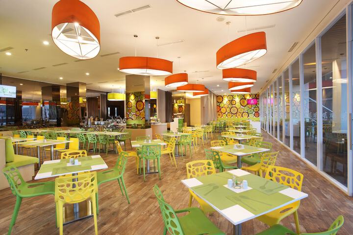 Dining Photos