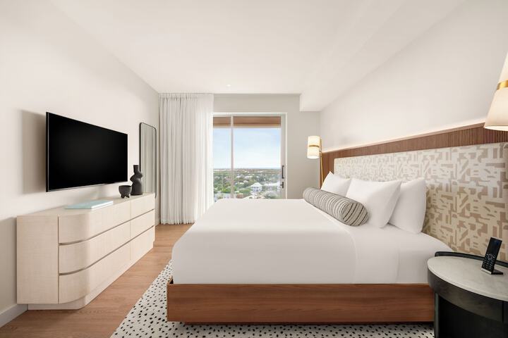 Room 10 of 53