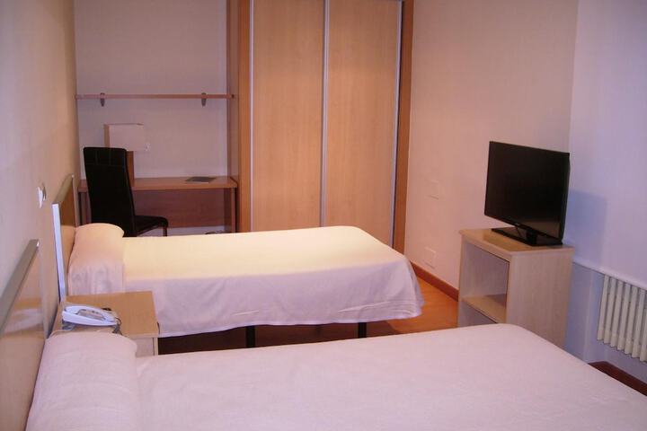 Room 9 of 46