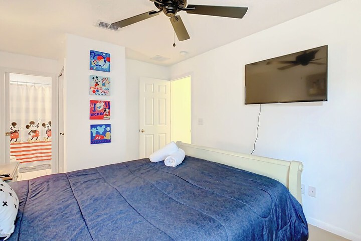 Room 3 of 41