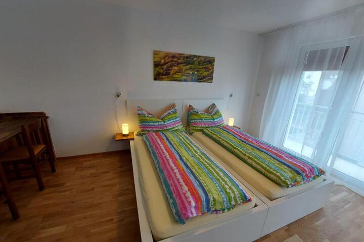 good bed Deitingen