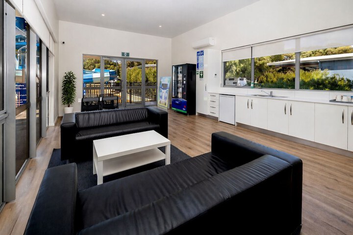 Guest Lobby