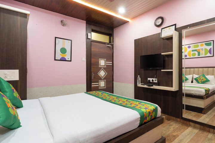 Room 21 of 46
