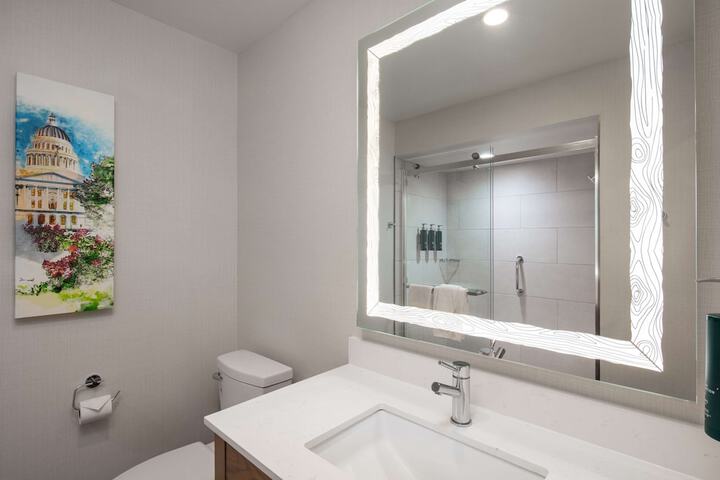 Bathroom shower