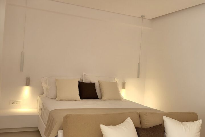 Room 7 of 226