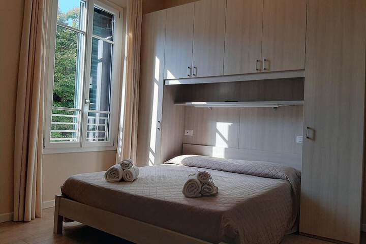 Room 16 of 48