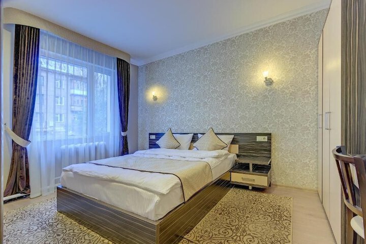 Room 5 of 57