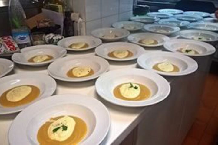 Dining 65 of 68