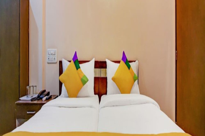 Room 7 of 37