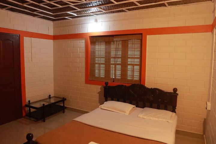 Room 5 of 46