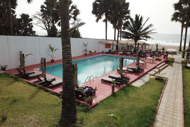 Pool 16 of 46