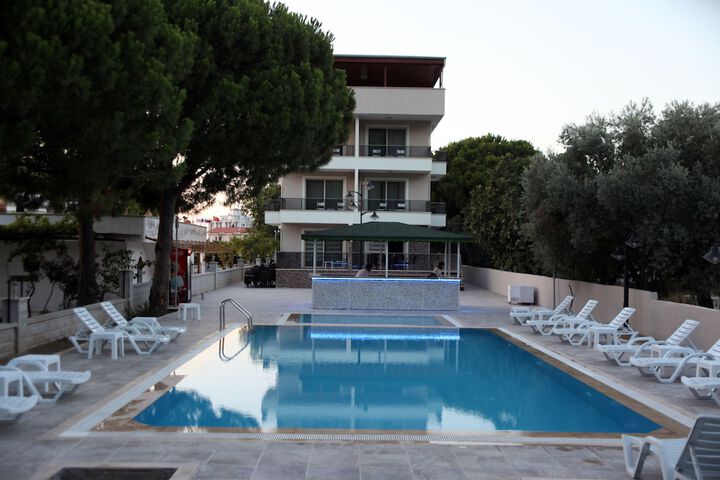 Hotel 68 of 79