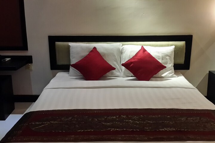Room 9 of 69