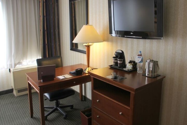 Room 27 of 45