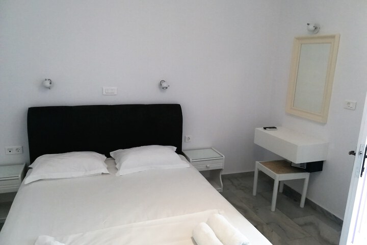 Room 36 of 103