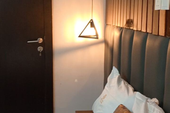 Room 11 of 41