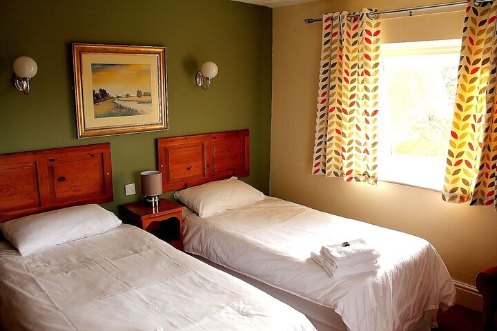 Room 3 of 45