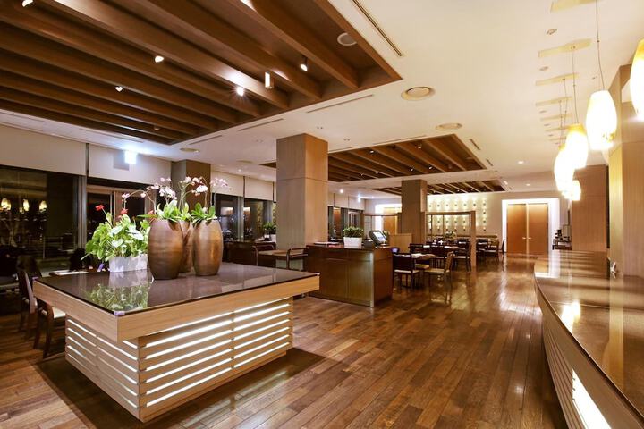 Dining Photos