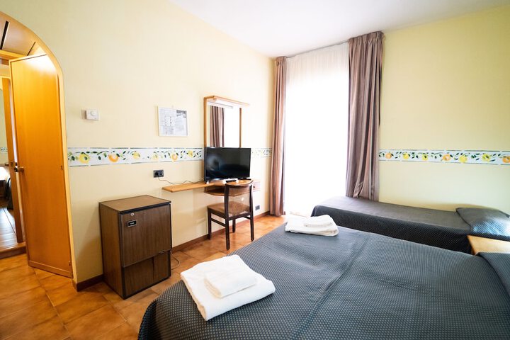 Room 30 of 58