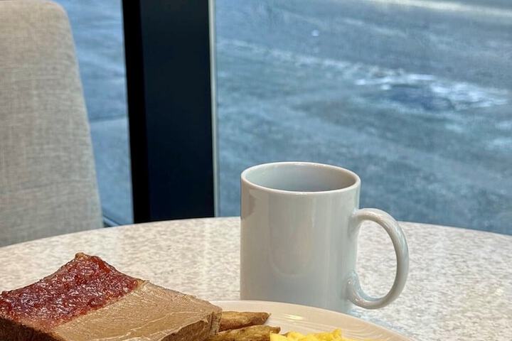 Breakfast/Coffee Service 23 of 30