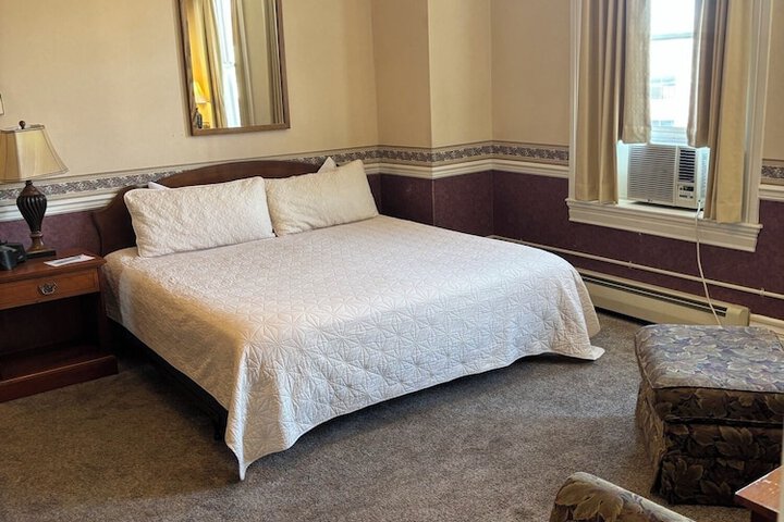 Room 2 of 21
