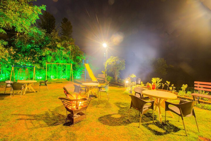 Property Grounds 23 of 35