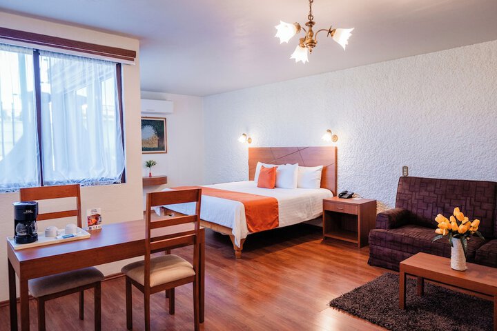 Room 9 of 85