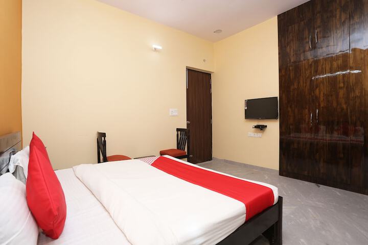 Room 10 of 15