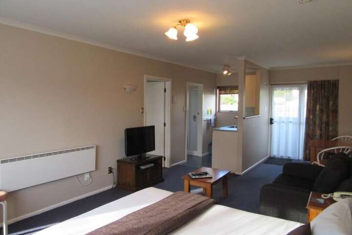 Room 13 of 52