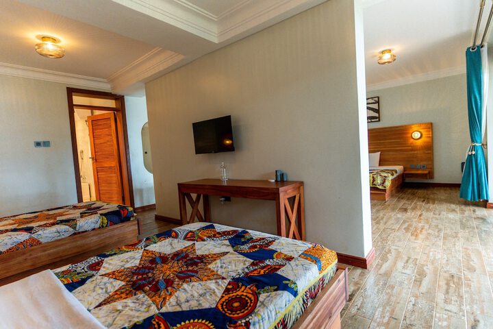 Room 3 of 35