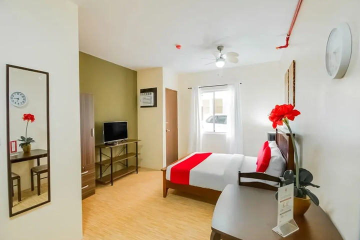 Room 6 of 15