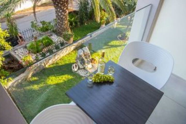 Terrace/Patio 3 of 41