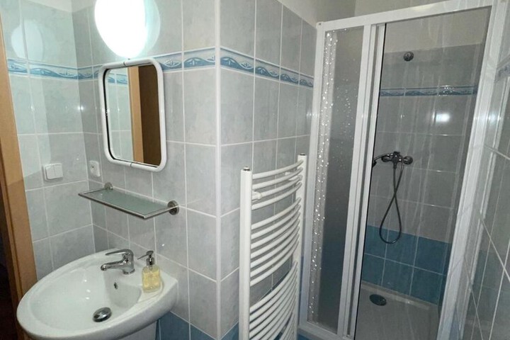 Room 44 of 57
