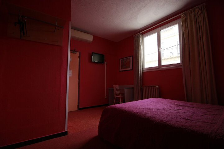 Room 21 of 40