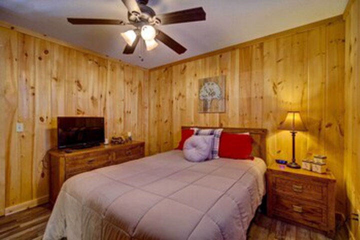 Room 13 of 24