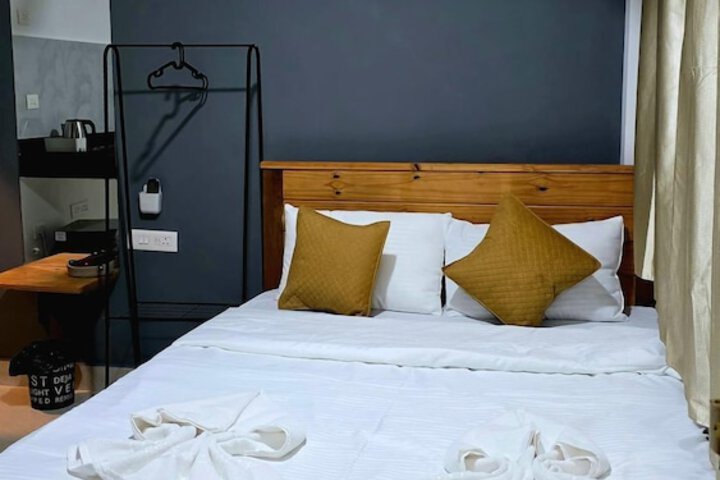 Room 8 of 26