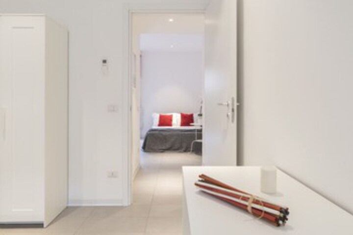 Room 17 of 37