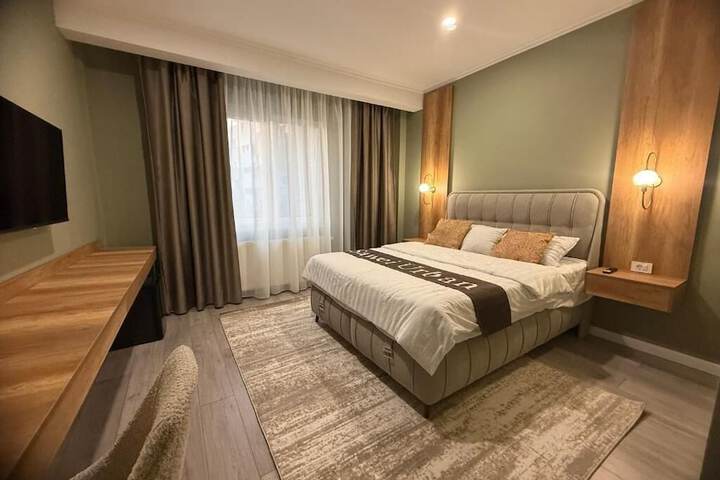 Room 6 of 42
